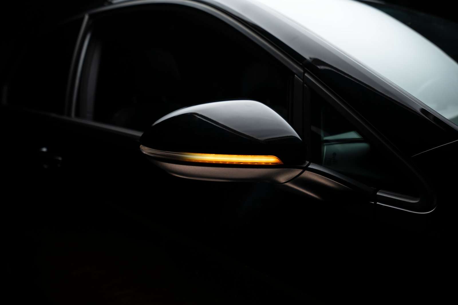 LEDRiving® Dynamische LED Spiegelblinker VW Golf VII - Black